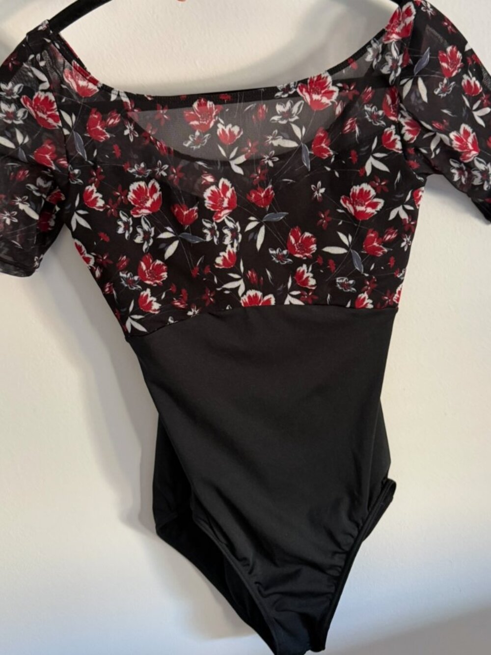 Chacott short sleeves leotard size M